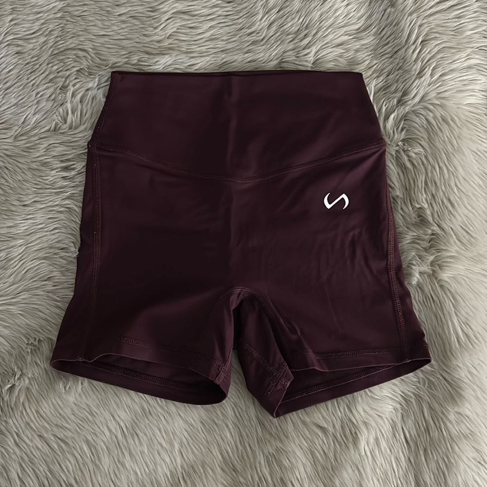 TLF tempo high waisted short- wine